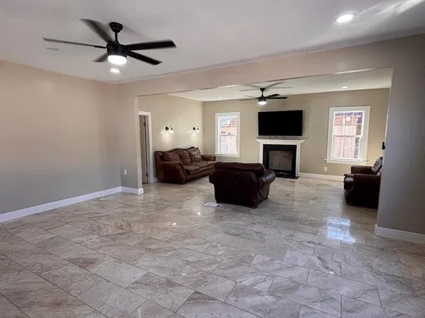 1812 NW 23rd St, Oklahoma City, OK 73106