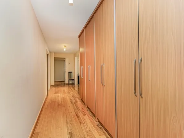 2546 East 13th Street image 17 of 29