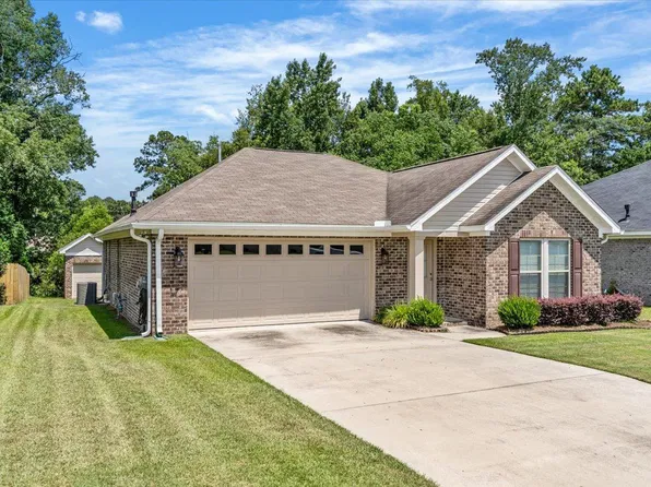 203 Pepperridge Rd, Dothan, AL 36301