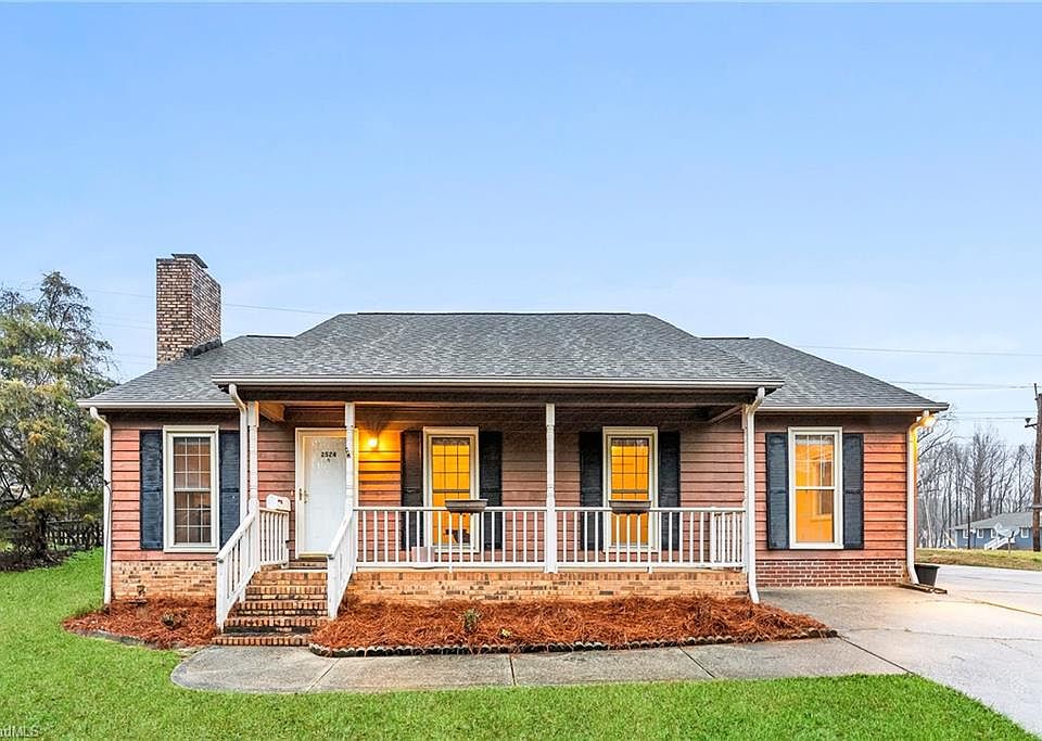 1st image of 2524 Amity Ave