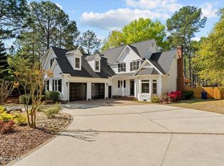 180 Rountree Ln, Southern Pines, NC 28387