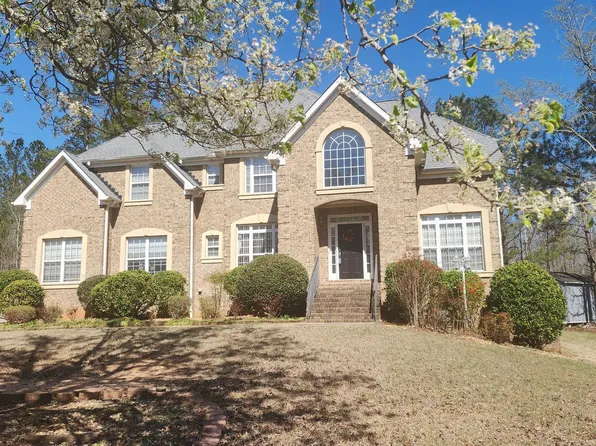 12123 Edgewater Dr, Hampton, GA 30228