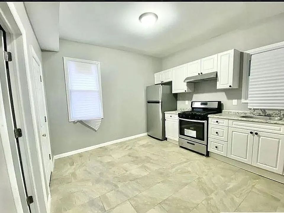 1st image of 748 S 16th St #5C