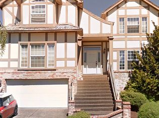 15772 SW Barrington Ter, Tigard, OR 97224