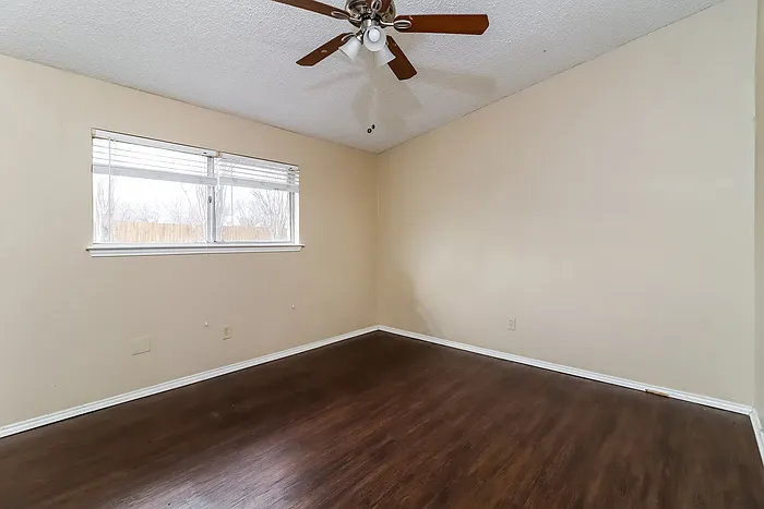 3909 Anewby Way — Photo 10