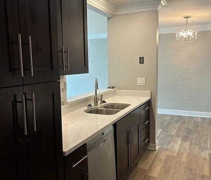 907 Curtiss St #406 — Photo 2