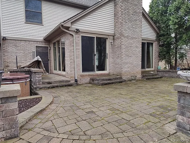 1600 Dunston Rd — Photo 4