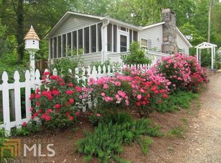 9 Elder Ln, Tiger, GA 30576