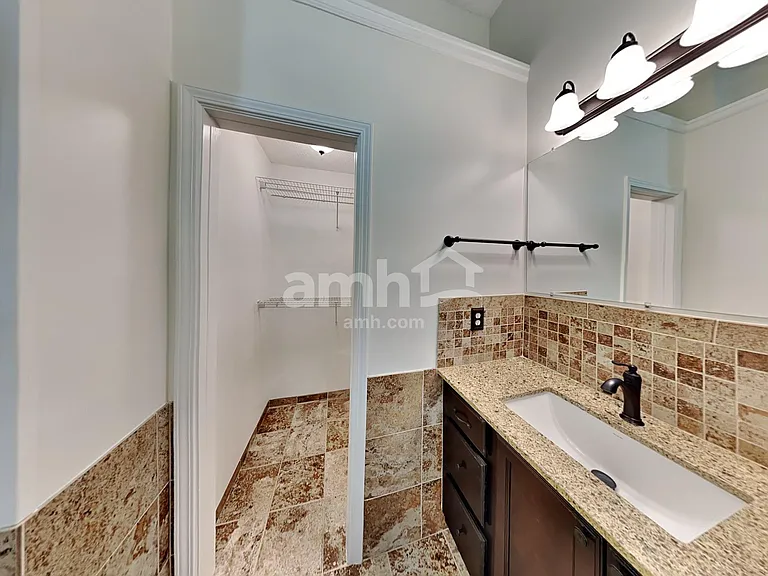131 Hidden Creek Dr — Photo 10