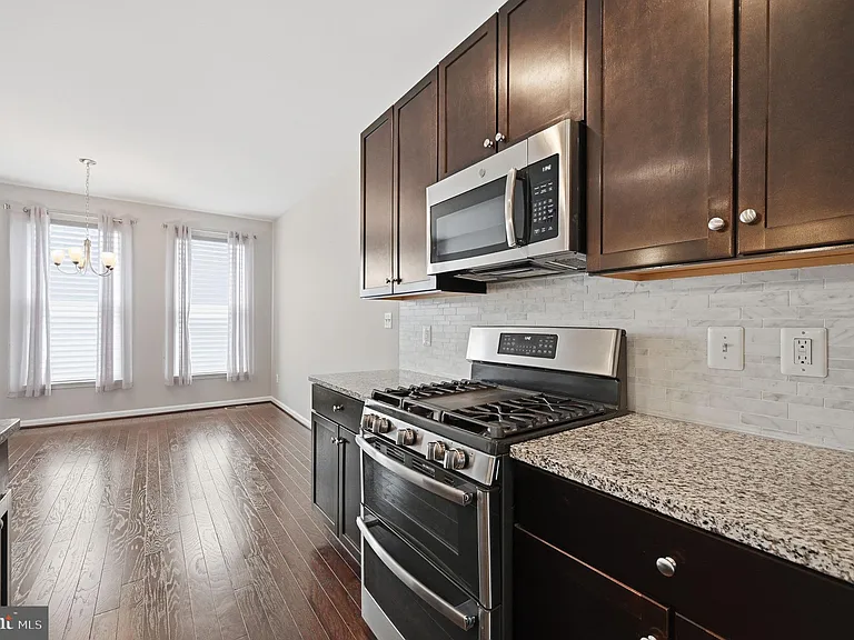 650 Aspen Rd #108 — Photo 4