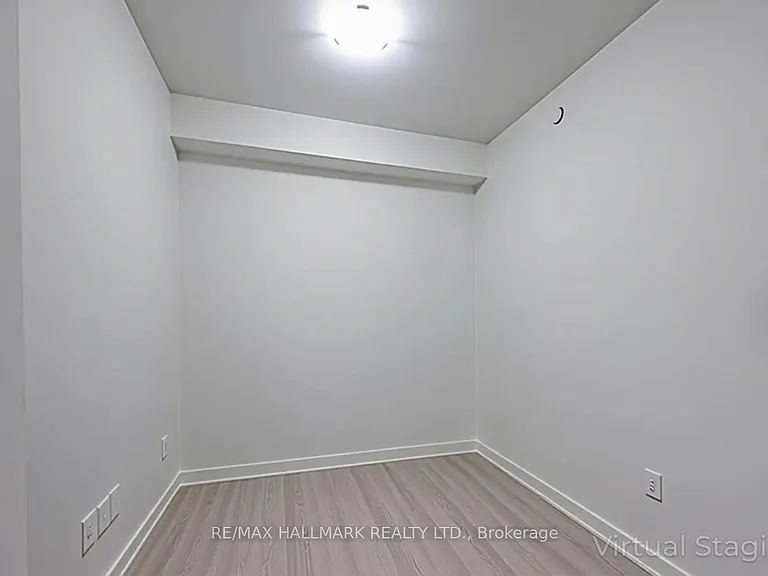 8868 Yonge St #1507E — Photo 12