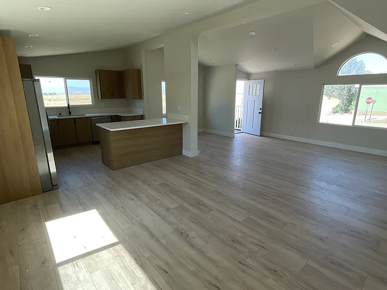 4500 W Rosamond Blvd #29A — Photo 3