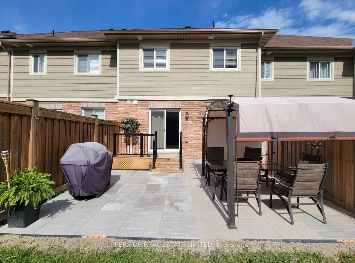 3 bed, $2,500 — Photo 3