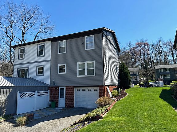 4th image of 2747 Kingston Dr #2747