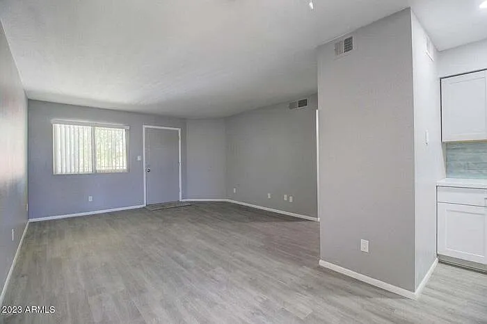 2220 W Dora St #214 — Photo 3
