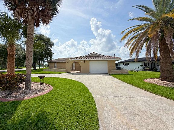 2nd image of 5029 Pelican Dr