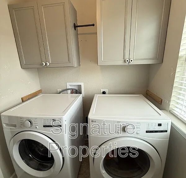 100 Sandalwood Ln — Photo 15