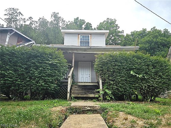 2nd image of 3610 6th Ave