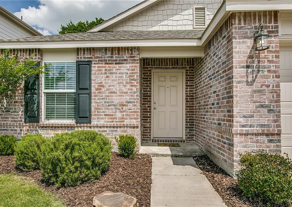 1st image of 1733 Megan Creek Dr