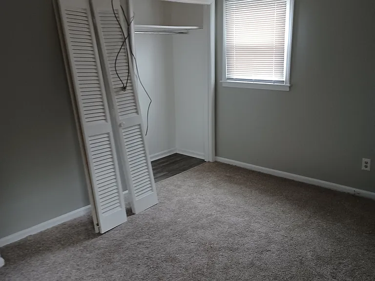 108 Lancelot Ct — Photo 11