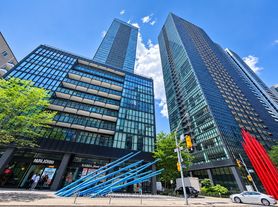 101 Charles St E
