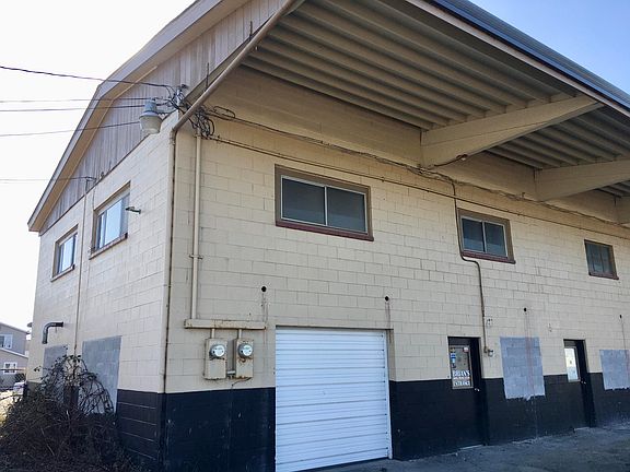 2nd image of 2210 McKinleyville Ave