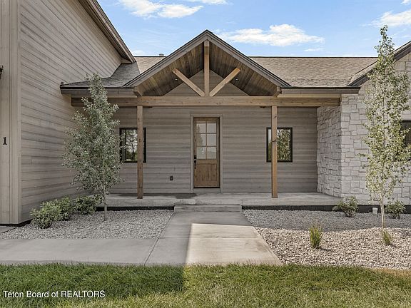 4th image of 91 Desert Fox Ln