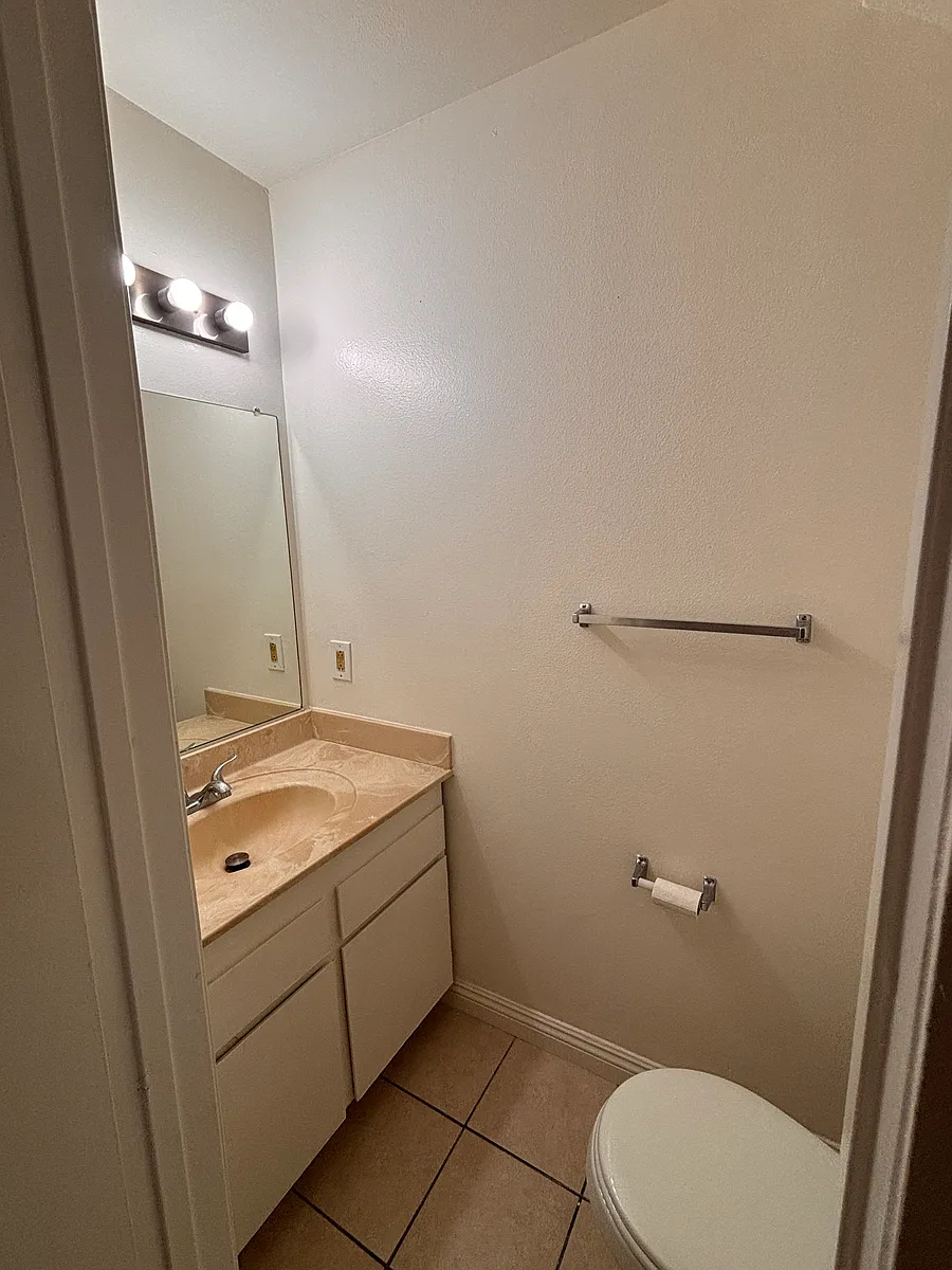 Building Photo - 446-448 Myrtle St #448-3