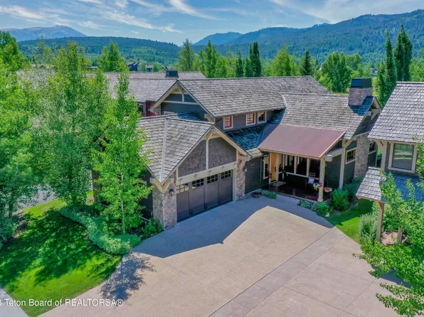 69 Beesley Ln, Victor, ID 83455