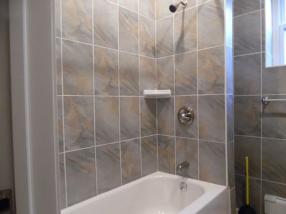 5th image of 62 Sherman Ave #1