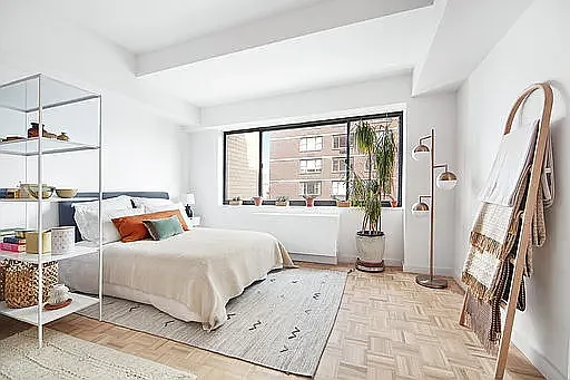 200 East 87th Street — Photo 2