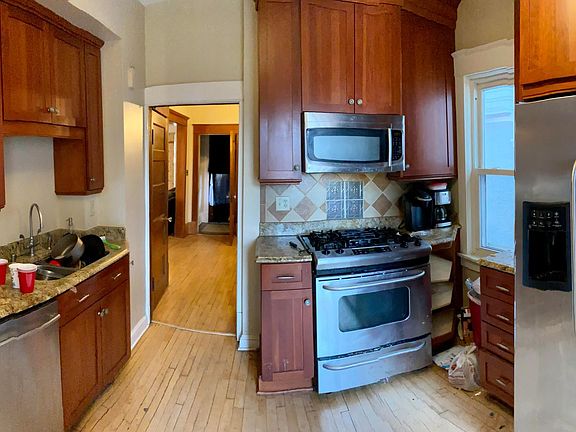 5th image of 2109 E Kenwood Blvd