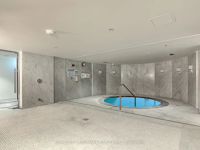955 Bay St #2913 — Photo 24