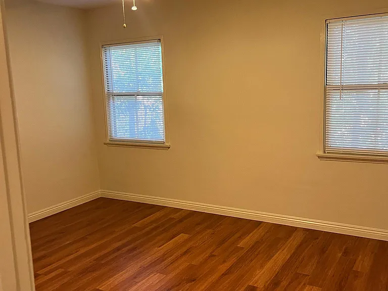 923 N Glendale Ave #10 — Photo 11