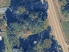 2nd image of 18 Mississippi