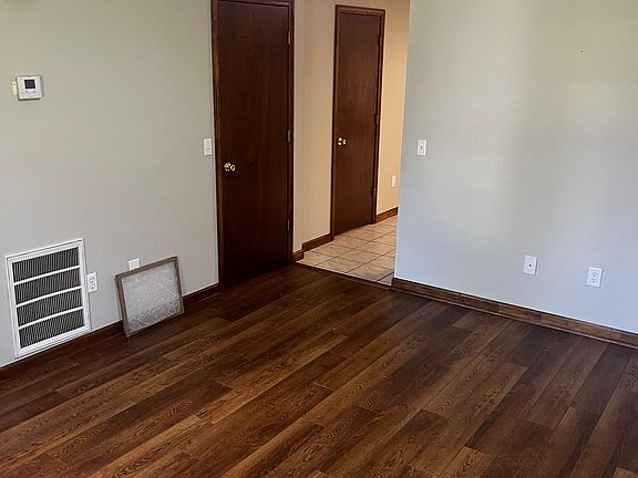 4th image of 354 Nicholas St SE #38