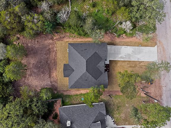 4th image of 137 N Pohakea Dr
