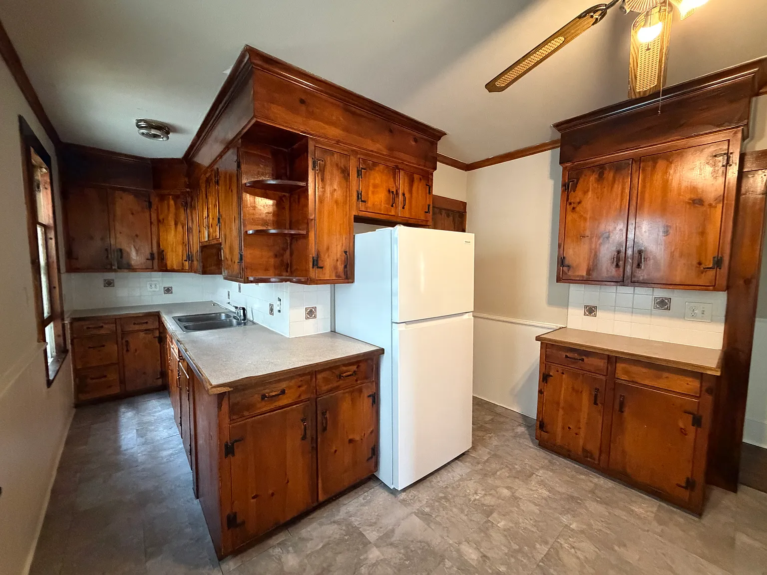 2 bed, $1,850 — Photo 2