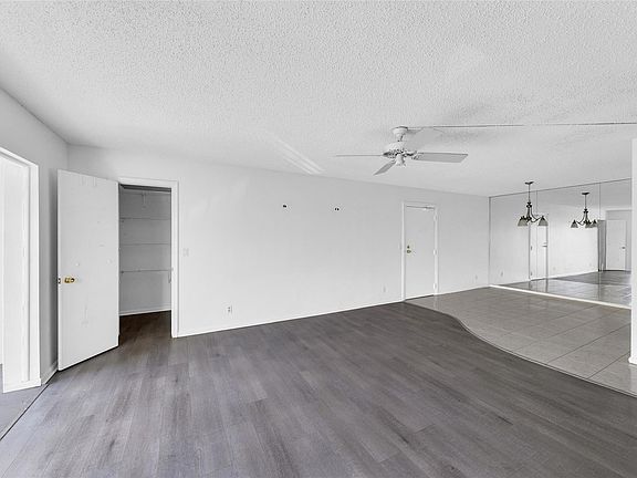 4th image of 6371 Bay Club Drive #4
