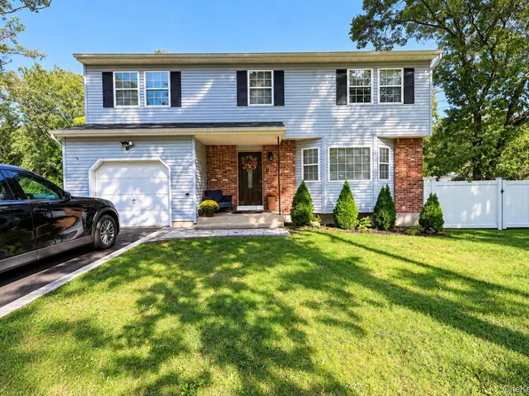133 N Titmus Drive, Mastic, NY 11950