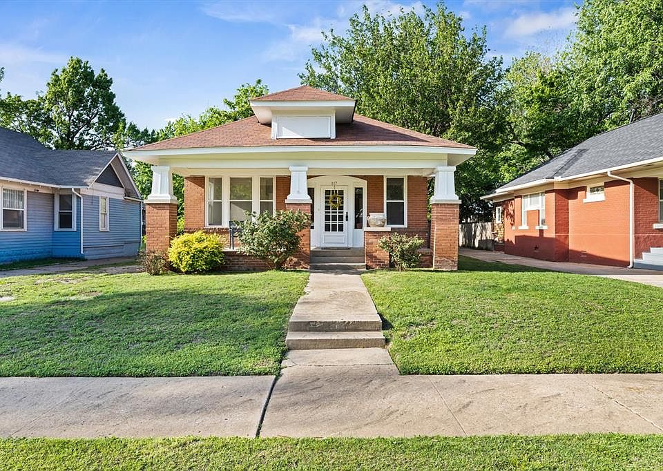 1st image of 117 NW 25th St