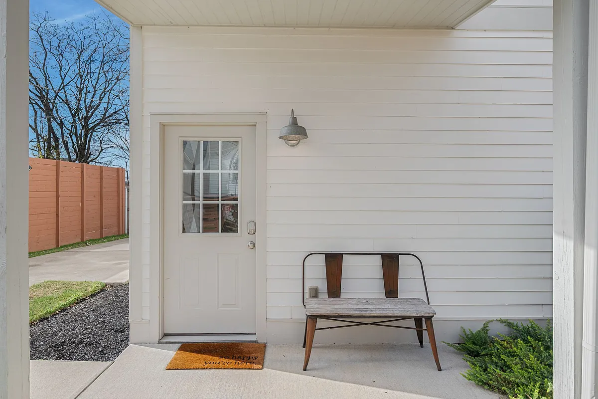 Building Photo - 906 N 5th St #B