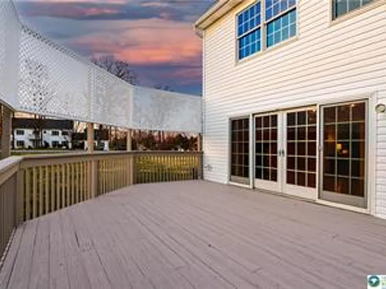 8348 Pheasant Run — Photo 36