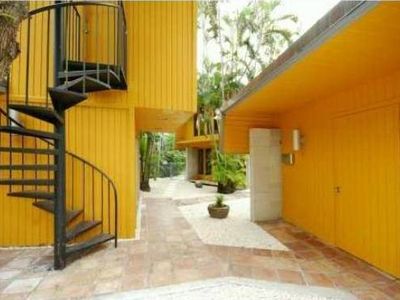 3840 Kent Ct, Miami, FL, 33133