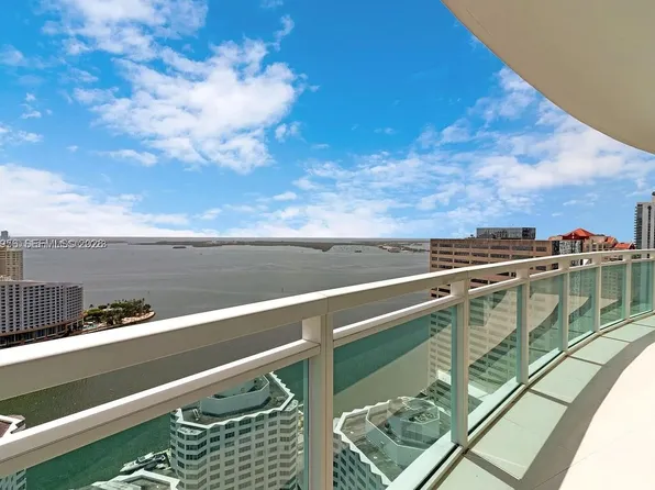 950 Brickell Bay Dr, Miami, FL
