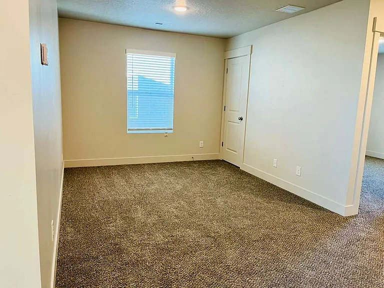 3923 S White Ash Dr — Photo 8
