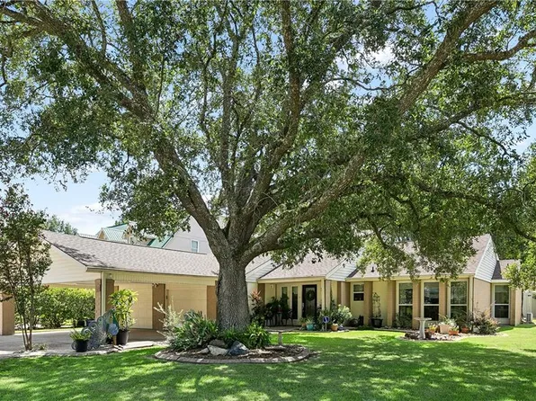 16 Saint Jean De Luz St, Mandeville, LA 70448