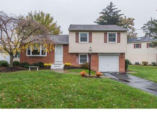 102 Frosterly Dr, Doylestown, PA 18901