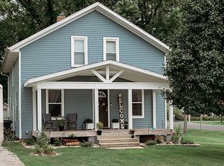 8304 N Jackson St, Edwards, IL 61528