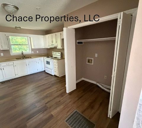 3rd image of 108 Cates Ave APT A